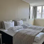 Spacious Central Apartment